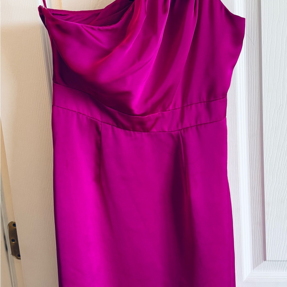 Elegant Pink One-Shoulder Dress